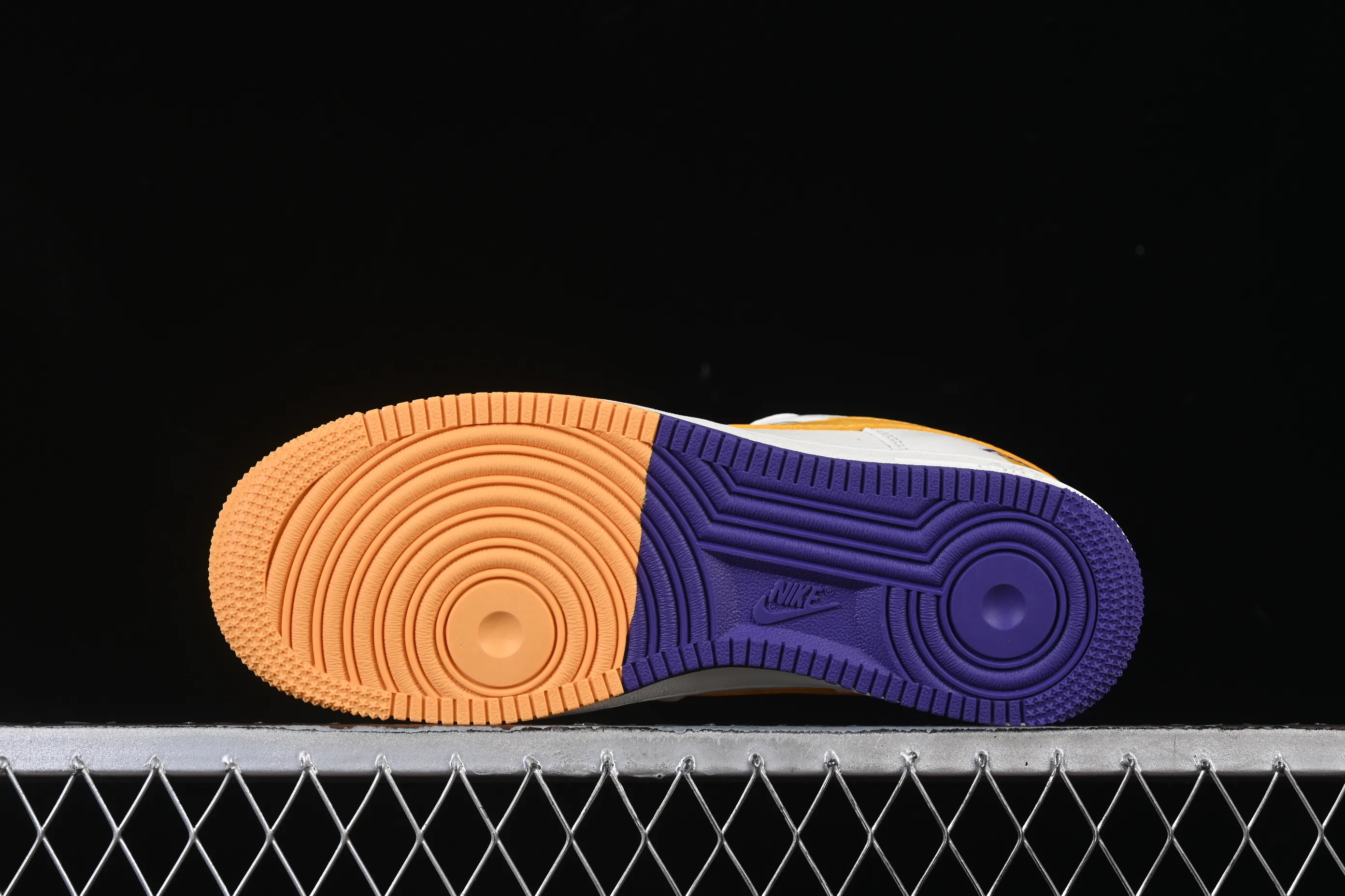 All categories Nk Air Force 1 Air Force series Nk Air Force 1 Low Air Force low-top Nike Air Force 1'07 Low NBA joint Purple Lakers Air Force 1 low-top casual sneakers CS5288-006